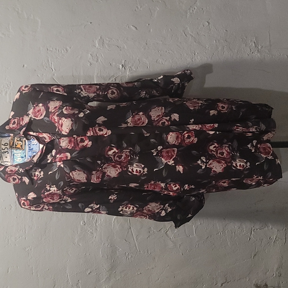 Womens floral top